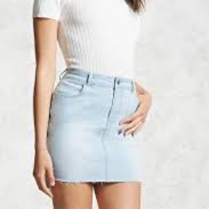 🔥 Raw cut high low denim skirt 🔥
